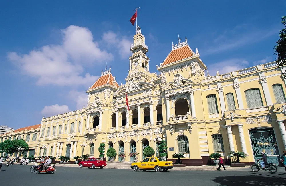 Vietnam Highlights & Beach